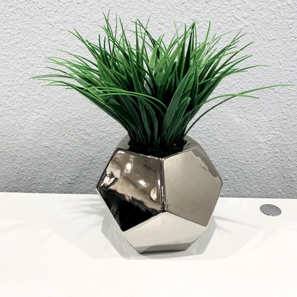Artificial Wheat Grass Plant - Picture 1 of 1